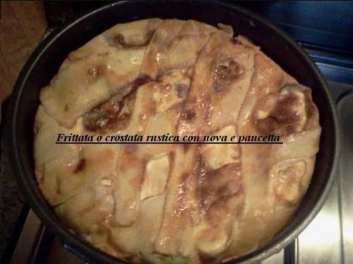 Frittata o Crostata rustica con uova e pancetta affumicata